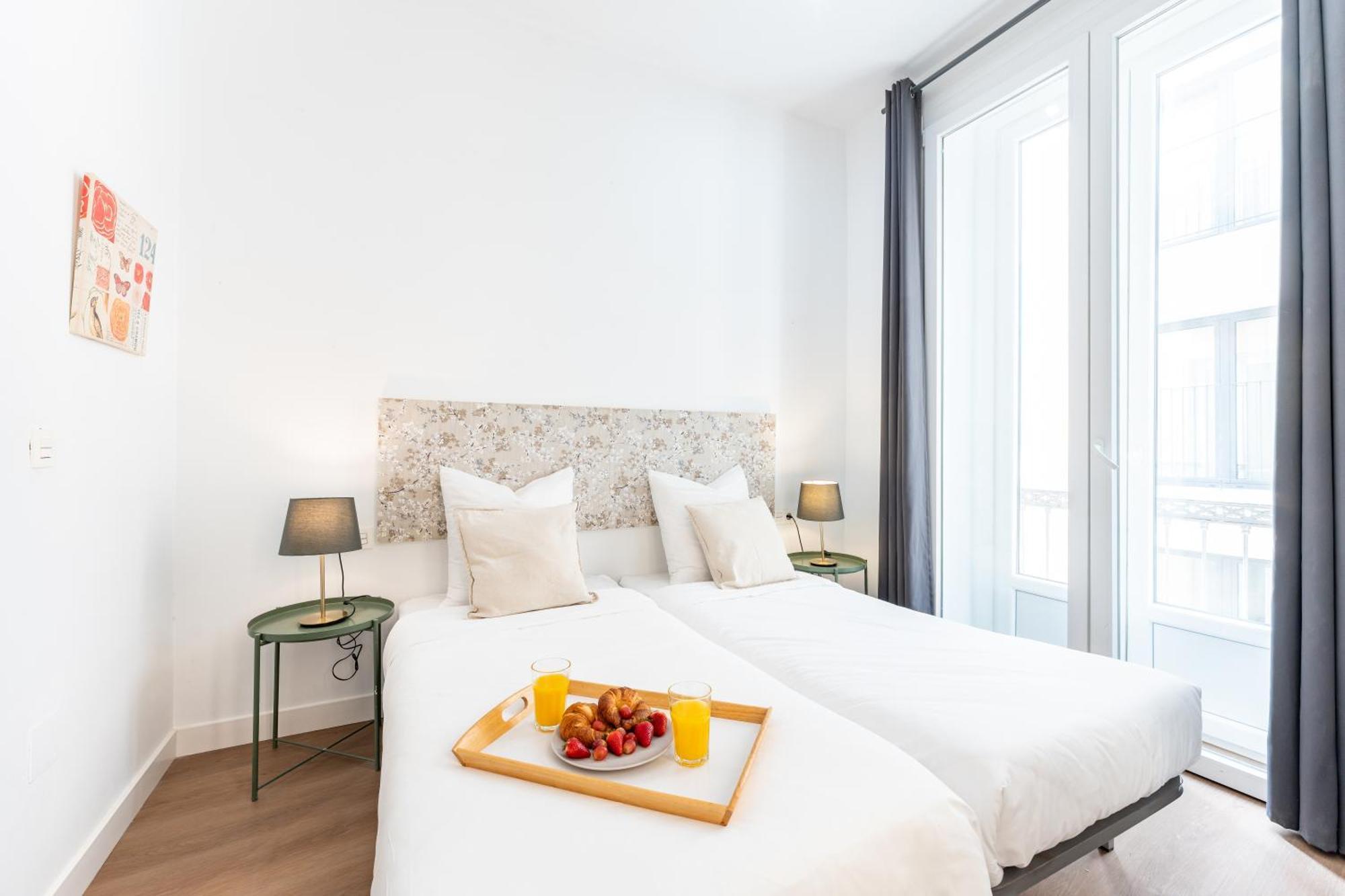 Apartamentos Juan De Padilla Málaga Buitenkant foto