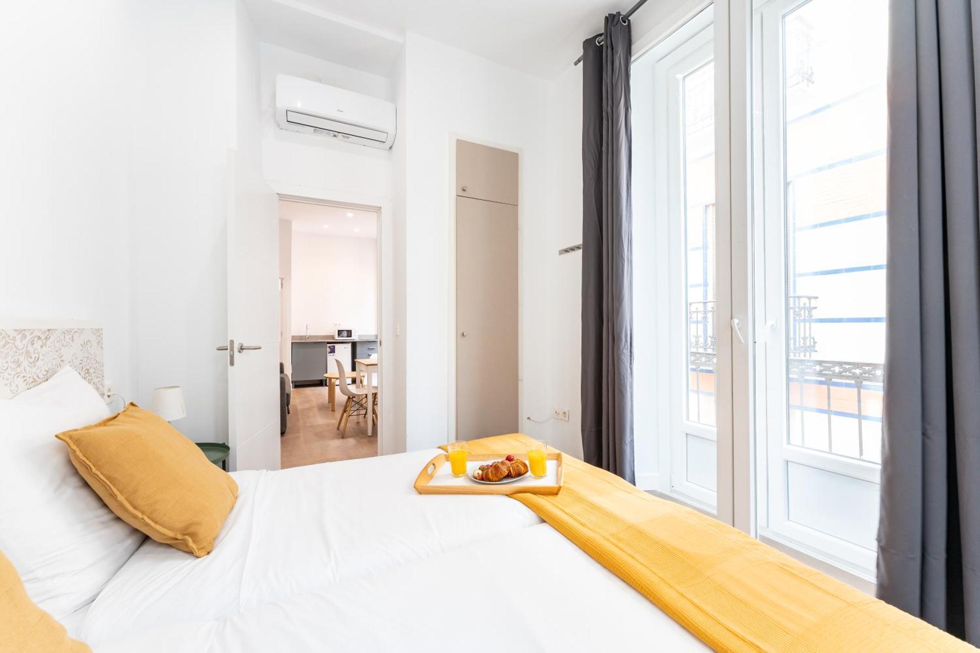 Apartamentos Juan De Padilla Málaga Buitenkant foto