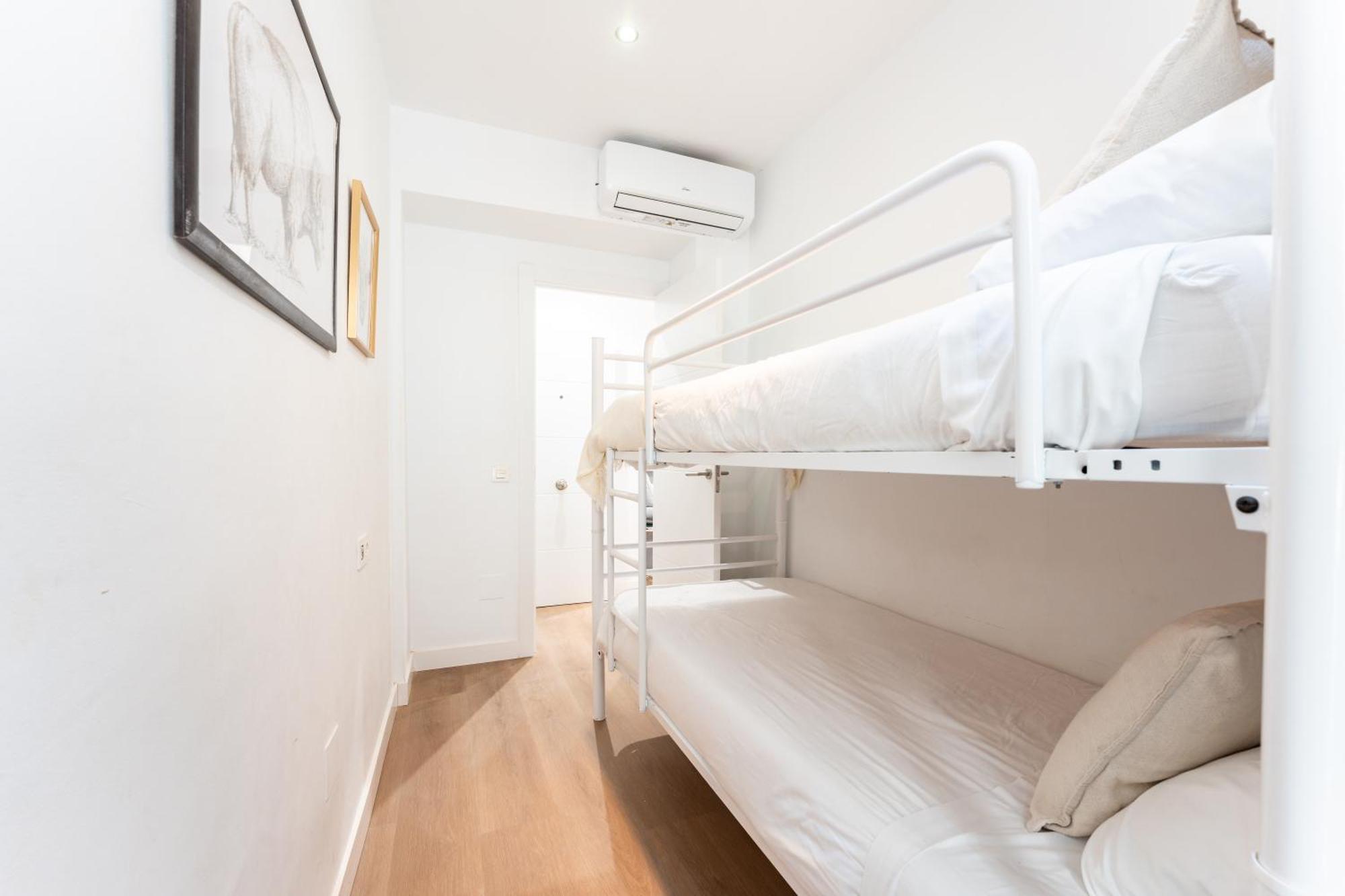 Apartamentos Juan De Padilla Málaga Buitenkant foto