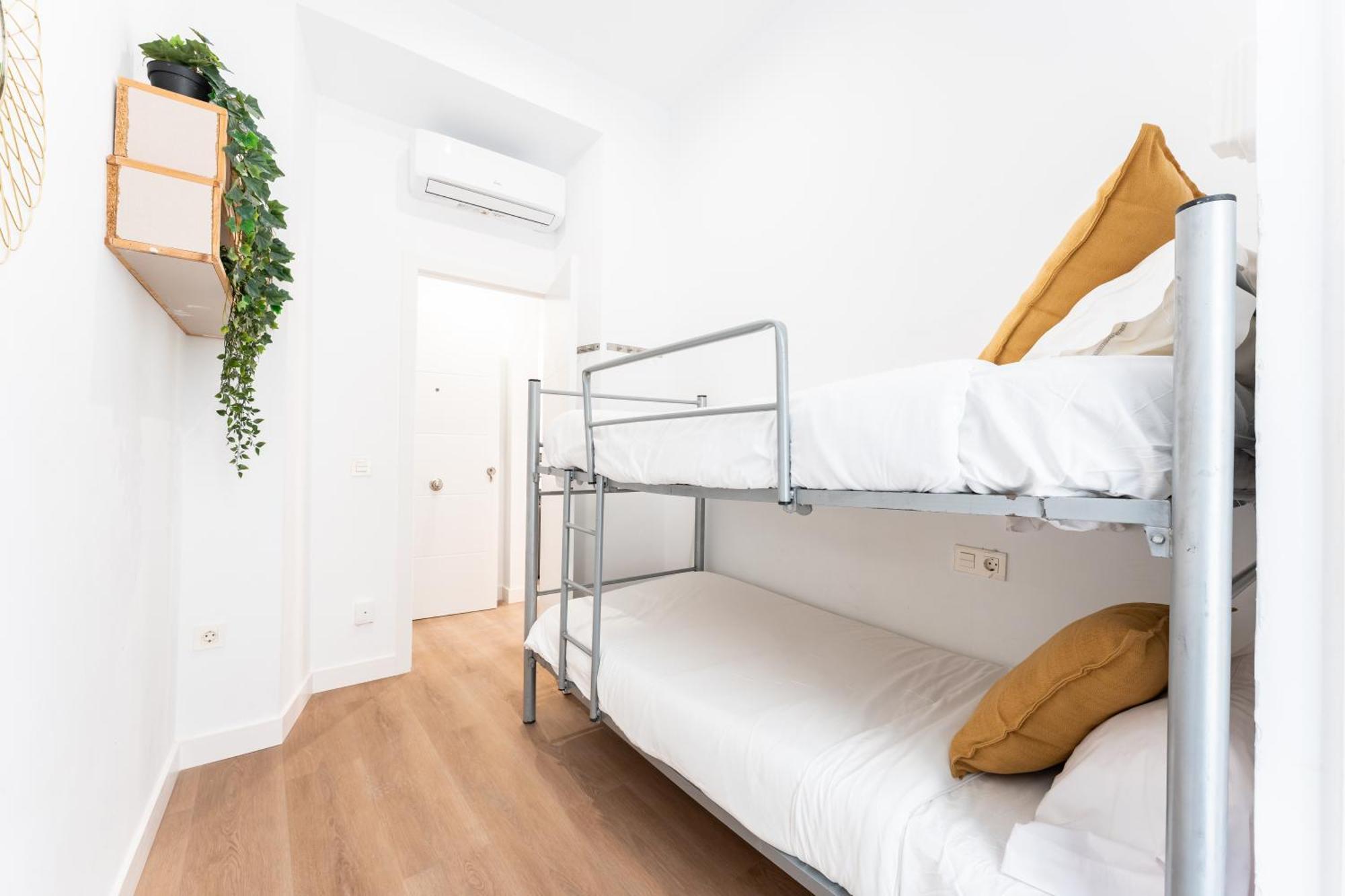 Apartamentos Juan De Padilla Málaga Buitenkant foto