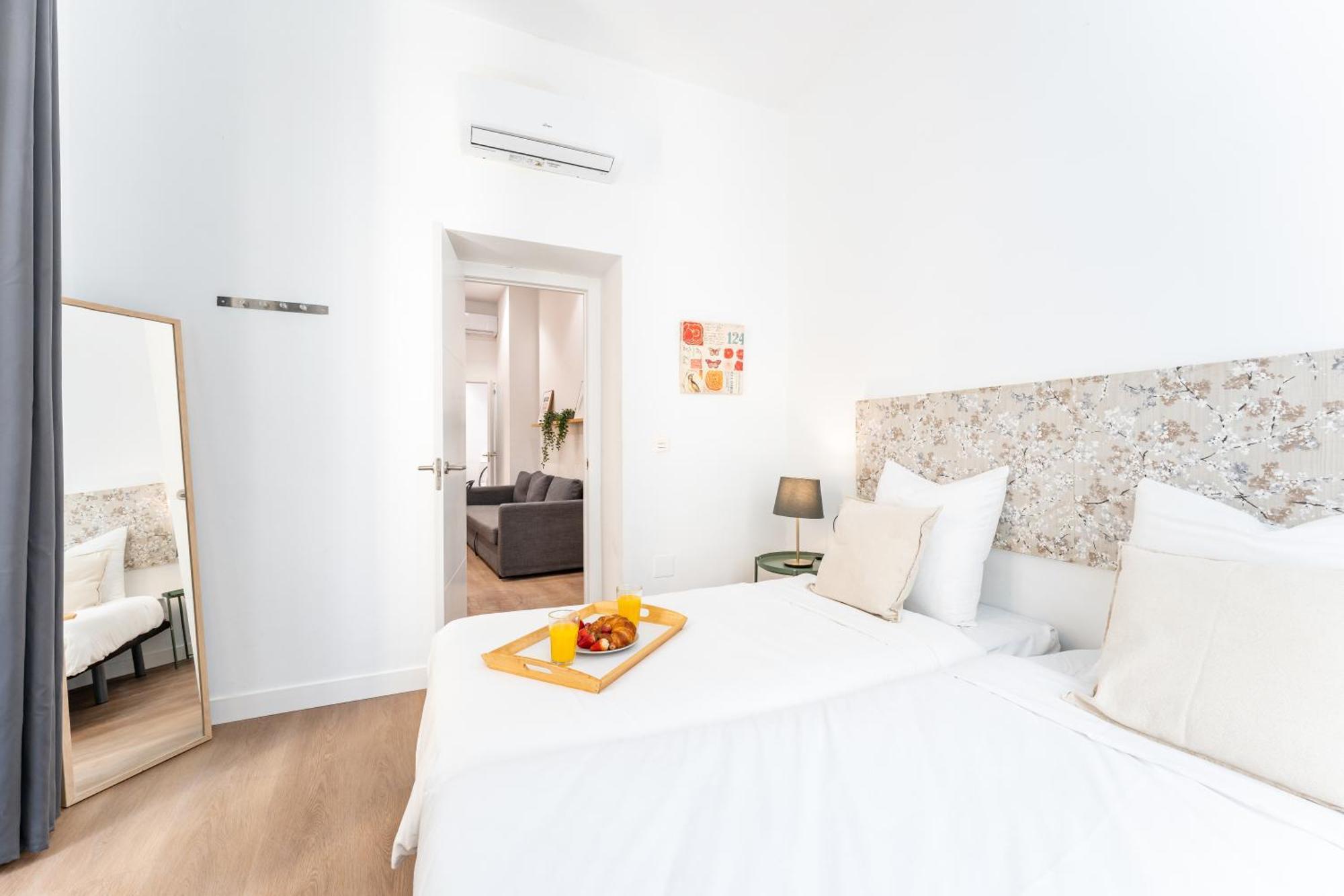 Apartamentos Juan De Padilla Málaga Buitenkant foto