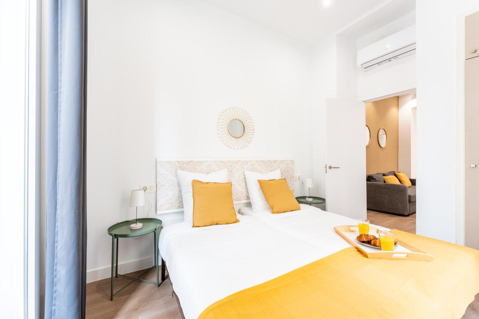 Apartamentos Juan De Padilla Málaga Buitenkant foto