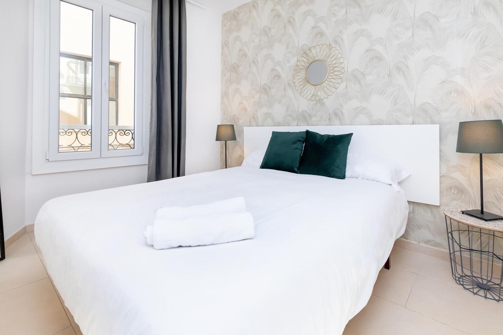 Apartamentos Juan De Padilla Málaga Buitenkant foto